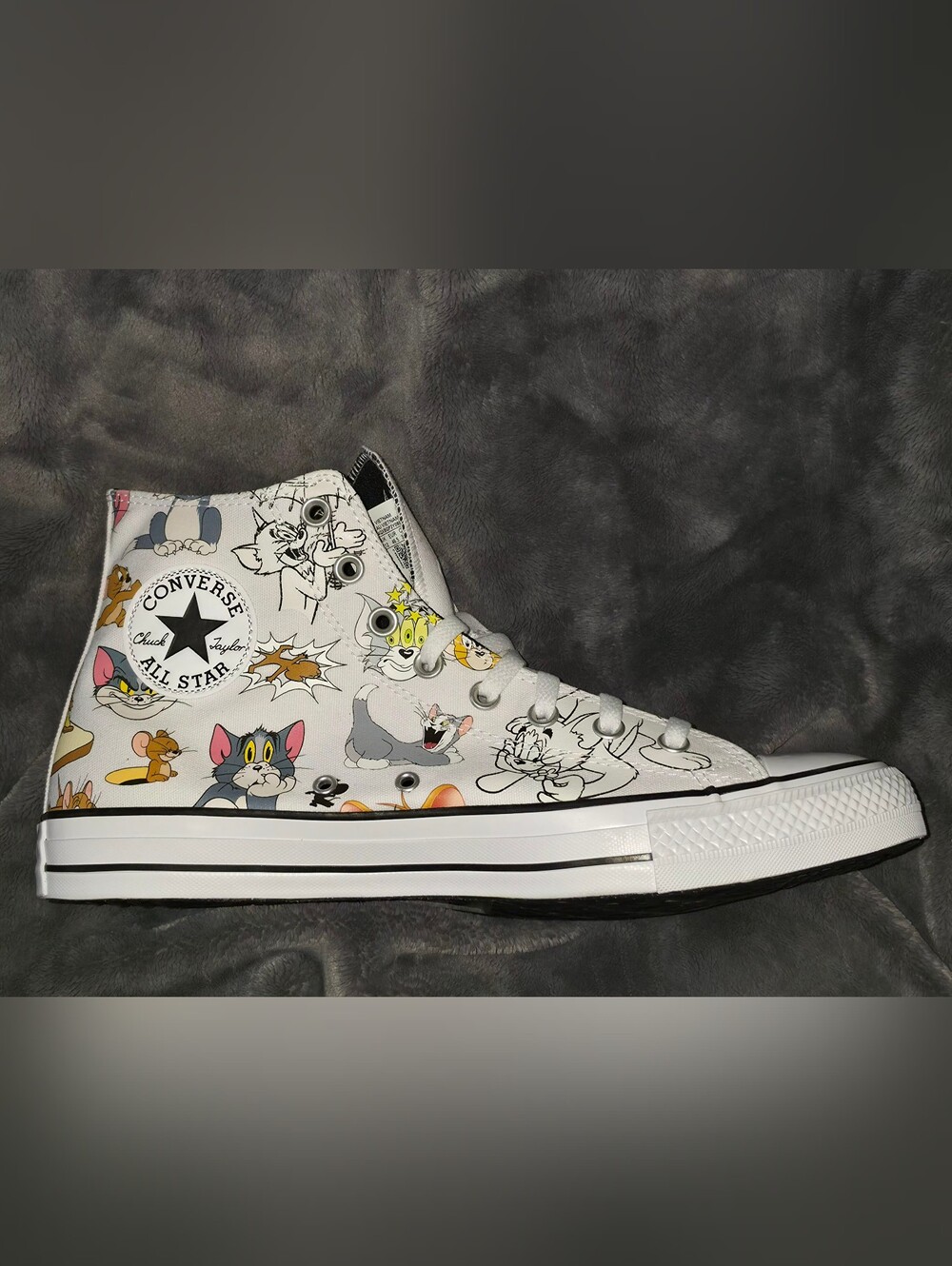 NEW Converse x Tom and Jerry Chuck Taylor All Star Hi *Ltd. Ed. ~ White Mens: 12